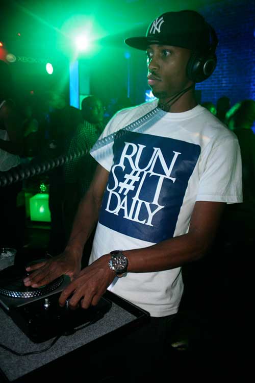 dj-hero-spin dj-hero-spin